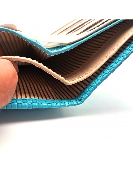 Monedero billetero de piel para mujer grande NEXUS turquesa compartimientos para billetes.